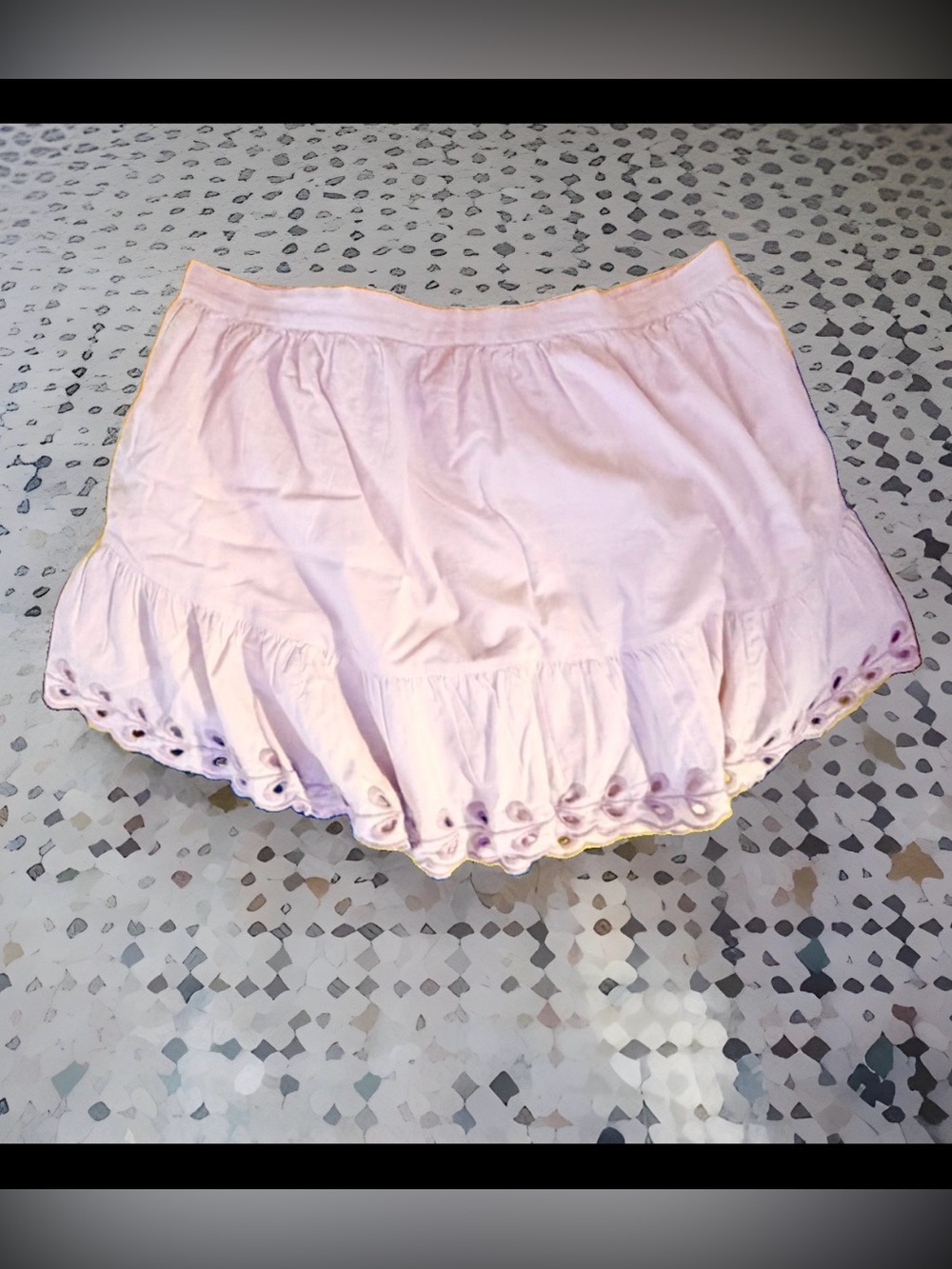 American Eagle Outfitters, Pale Pink  Ruffle-Hem, Size XL, tiered Mini Skirt EUC